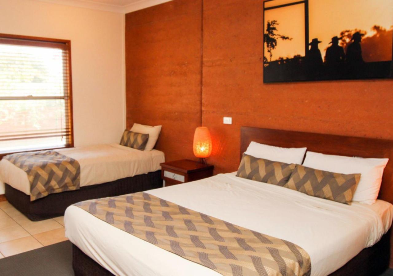 The Gidgee Inn Клонкарри Экстерьер фото